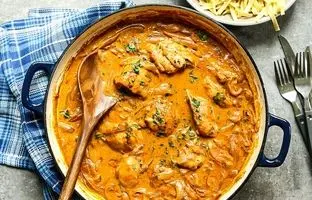 طرز تهیه چیکن پاپریکا؛ غذای خوشمزه مجارستانی