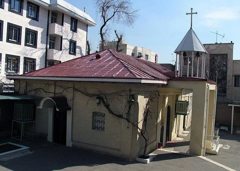 معماری این نیایشگاه در جهان بی‌نظیر است / چرا طراح این بنا درخواست اسقف را رد کرد؟