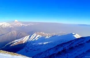 آلودگی شدید هوای تهران از فراز قله توچال + ویدئو