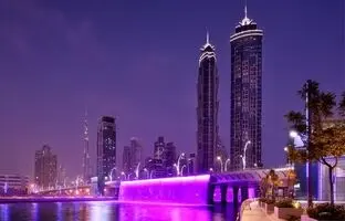 اقامت در میان ابرها؛ با ۱۰ هتل سر به فلک کشیده دنیا آشنا شوید!