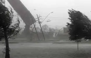 فیلمی وحشتناک از شدت طوفان در مهاباد + ویدئو