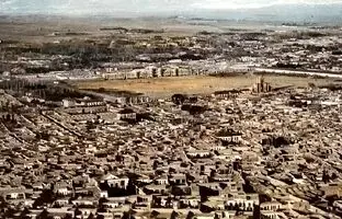 «نمایی از شکل و شمایل سنتی شهر» در سال 1248 + تصویر