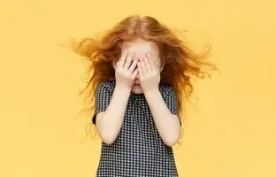 دلیل اصلی خود سرزنشی در کودکان + راه حل