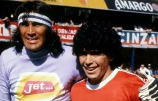 دروازه‌بان افسانه‌ای درگذشت؛ دیوانه شماره یک فوتبال