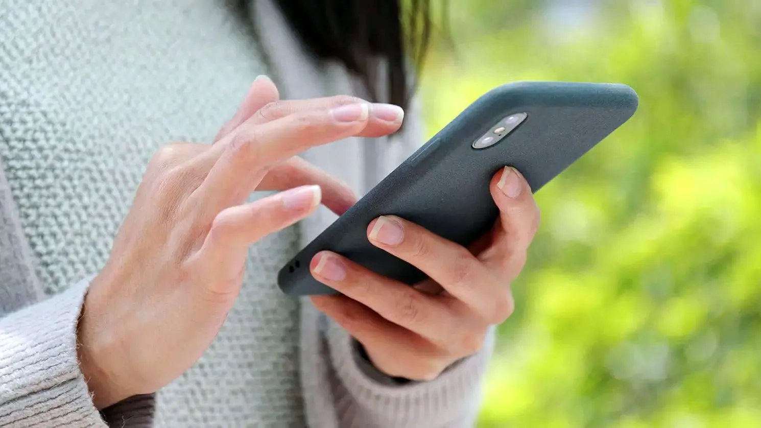  علت چک کردن مداوم گوشی(دلیل روان‌شناسی )