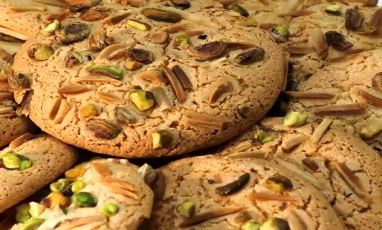 طرز تهیه شیرینی قرابیه تبریزی خوشمزه و مجلسی به سبک قنادی ها 