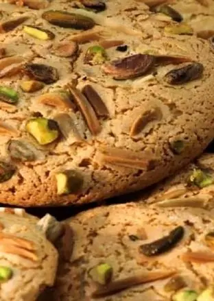 طرز تهیه شیرینی قرابیه تبریزی خوشمزه و مجلسی به سبک قنادی ها 