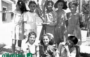 فرح پهلوی 7 ساله در مدرسه ایتالیایی + عکس