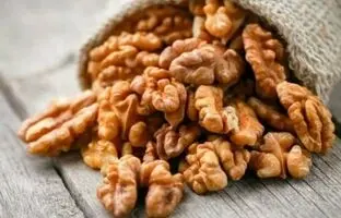 گردوی خارجی یا ایرانی؛ کدام گردو چرب‌تر و خوشمزه‌تر است؟