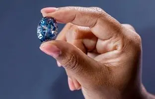 این الماس ۲ میلیون دلاری خاص‌ترین الماس جهان است