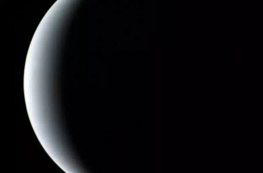 تصویر روز ناسا: نپتون در شب؛ آخرین نگاه‌های وویجر 2 به غول یخی منظومه شمسی