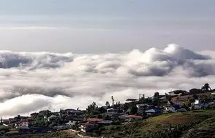 طبیعت زیبای روستای فیلبند بر فراز اقیانوسی از ابر + ویدئو