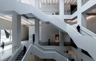 موزه هنر مدرن ورشو؛ شاهکار مینیمال در لهستان