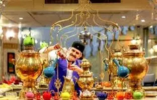  تصویری جالب از یک قهوه‌خانه‌ خاص؛ نیمی از قهوه‌خانه در ایران و نیمی دیگر در عراق + ویدئو
