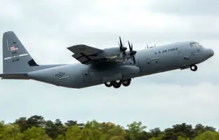  فرود عجیب و قدرتمند C۱۳۰ آمریکایی در شن و ماسه + ویدئو