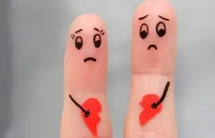 آیا شما هم دچار طلاق عاطفی شده‌اید؟ این نشانه‌ها را جدی بگیرید!