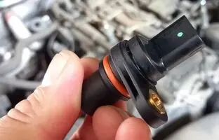 خرابی سنسور دور موتور؛ علائم، دلایل و راه‌حل‌های جامع برای تعمیر و پیشگیری