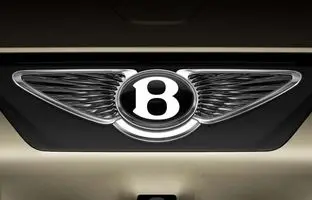 وقتی در خیابان های بلاروس بمب افکن جابجا می کنند! + ویدئو