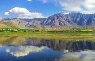 تالاب‌های بکر چهار محال و بختیاری؛ بهشتی برای طبیعت‌گردان در ماه آخر تابستان