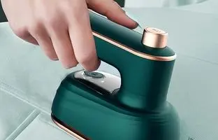 انواع اتو و کاربردشان؛ از مدل‌های بخار تا پرسی، کدام را بخریم؟