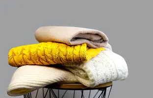 چطور از لباس های بافتنی نگهداری کنیم؟