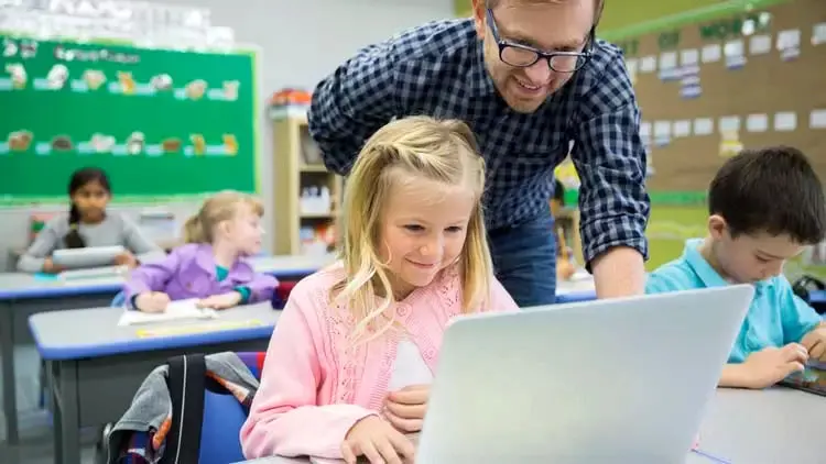 مهم‌ترین مبحث درسی برای کودکان چیست؟ 