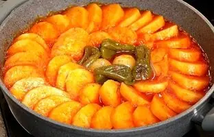 طرز پخت دوغذای مصری سالم و خوشمزه با «سیب زمینی و لوبیا» + ویدئو