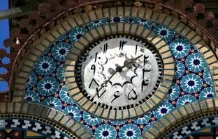 رازهای نهفته در ساعت تاریخی مسجد مشیر شیراز