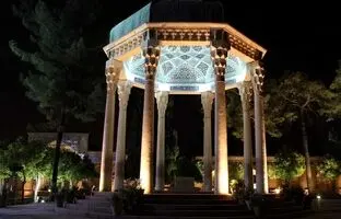 فال حافظ امروز جمعه 5 اردیبهشت ماه 1404