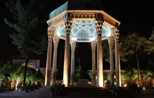 فال حافظ امروز جمعه 5 اردیبهشت ماه 1404