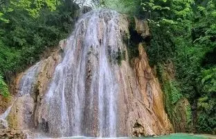 آبشار اسکلیم رود؛ عروس آبشار‌های سوادکوه در دل طبیعت لفور + ویدئو