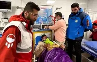
اولین ویدیو از کوهنورد شیرازی که زنده پیدا شد + ویدئو