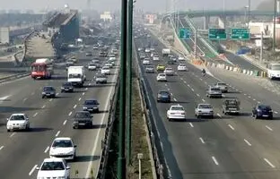 ایران قدیم؛ «اتوبان کرج-تهران بعد از مهرشهر و گلشهر»؛ سال 1347 + تصویر