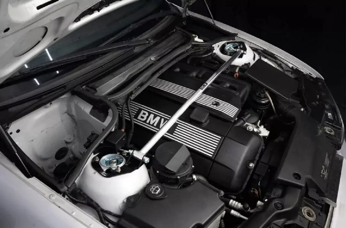 
استرس بار چیست؟ مزایا و معایب آن در هندلینگ و تعلیق خودرو
