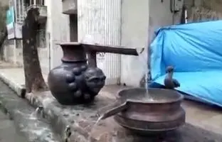 راهنمای سفر: اِراز، چشمه‌ای که غم را می‌شوید + ویدئو