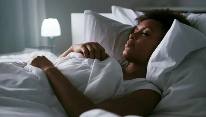 چقدر طول می‌کشد بخوابید؟ پاسخ این پرسش سرنخ‌‌هایی درباره وضعیت سلامتی‌تان دارد 