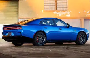 نسل جدید سدان دوج چارجر از راه رسید؛ قدرتمند مثل همیشه