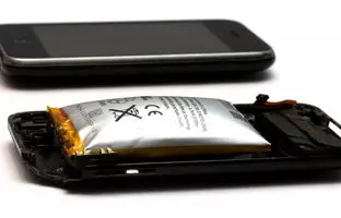  12 اشتباه که کاربران هنگام استفاده از باتری لیتیومی مرتکب می‌شوند 