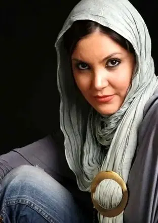 «آیناز» (سریال آنام) در 39 سالگی در میان کودکان سیستان و بلوچستان