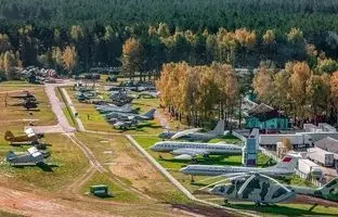 وقتی در خیابان های بلاروس بمب افکن جابجا می کنند! + ویدئو