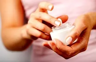 چگونه از پوست چرب و کم‌آب مراقبت کنیم؟