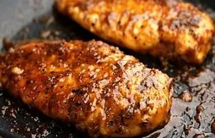 طرز پخت یک غذای یونانی با «سینه مرغ» به روش آشپز کُره ای + ویدئو