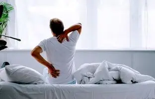 بهترین حالت خواب برای از بین بردن کمر درد