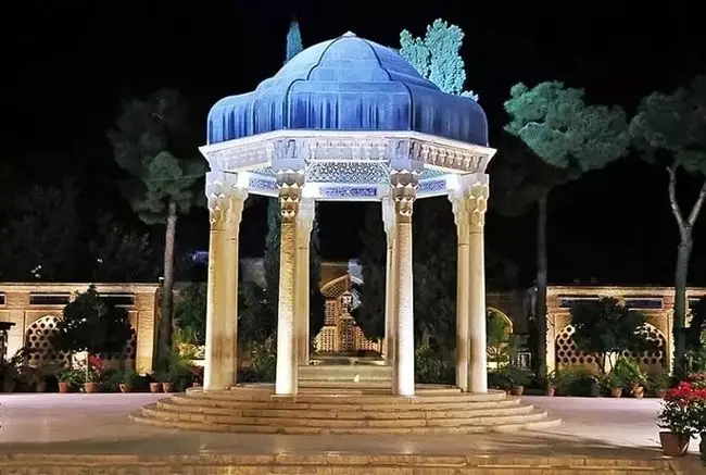 فال حافظ امروز یکشنبه 26 بهمن 1404