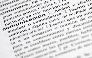 آیا تسلط کامل به یک زبانِ خارجی دست‌یافتنی است؟