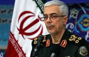 
تاکید سرلشکر باقری بر توسعه امنیت در تنگه هرمز و دریای عمان
