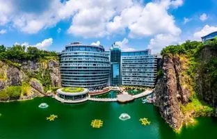 هتل اینترکنتیننتال شانگهای واندرلند؛ نخستین هتل زیرزمینی جهان + ویدئو