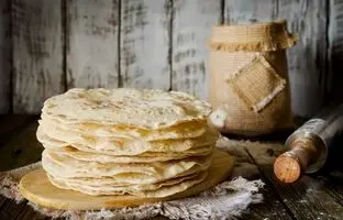 نان را در یخچال بگذاریم یا فریزر؟ پاسخ علمی به یک سؤال همیشگی
