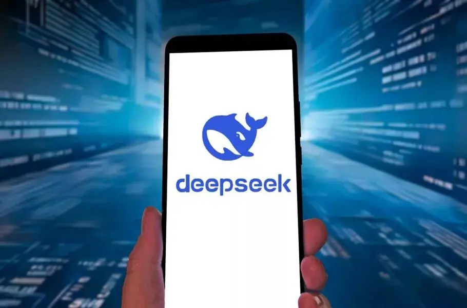 اپ DeepSeek در آیفون داده‌های کاربران را بدون رمزنگاری به سرورهای خود ارسال می‌کند