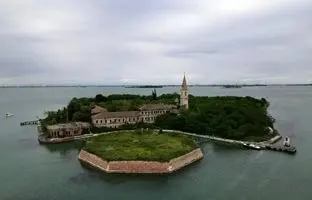 نگاهی به مخوف‌ترین جزیره جهان با ۱۶۰,۰۰۰ جسد رها شده که اجازه ندارید در آن قدم بزنید